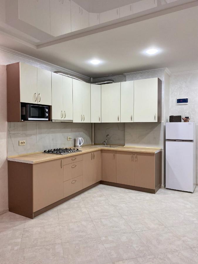 Apartment In Khmelnytsky Street 리비프 외부 사진