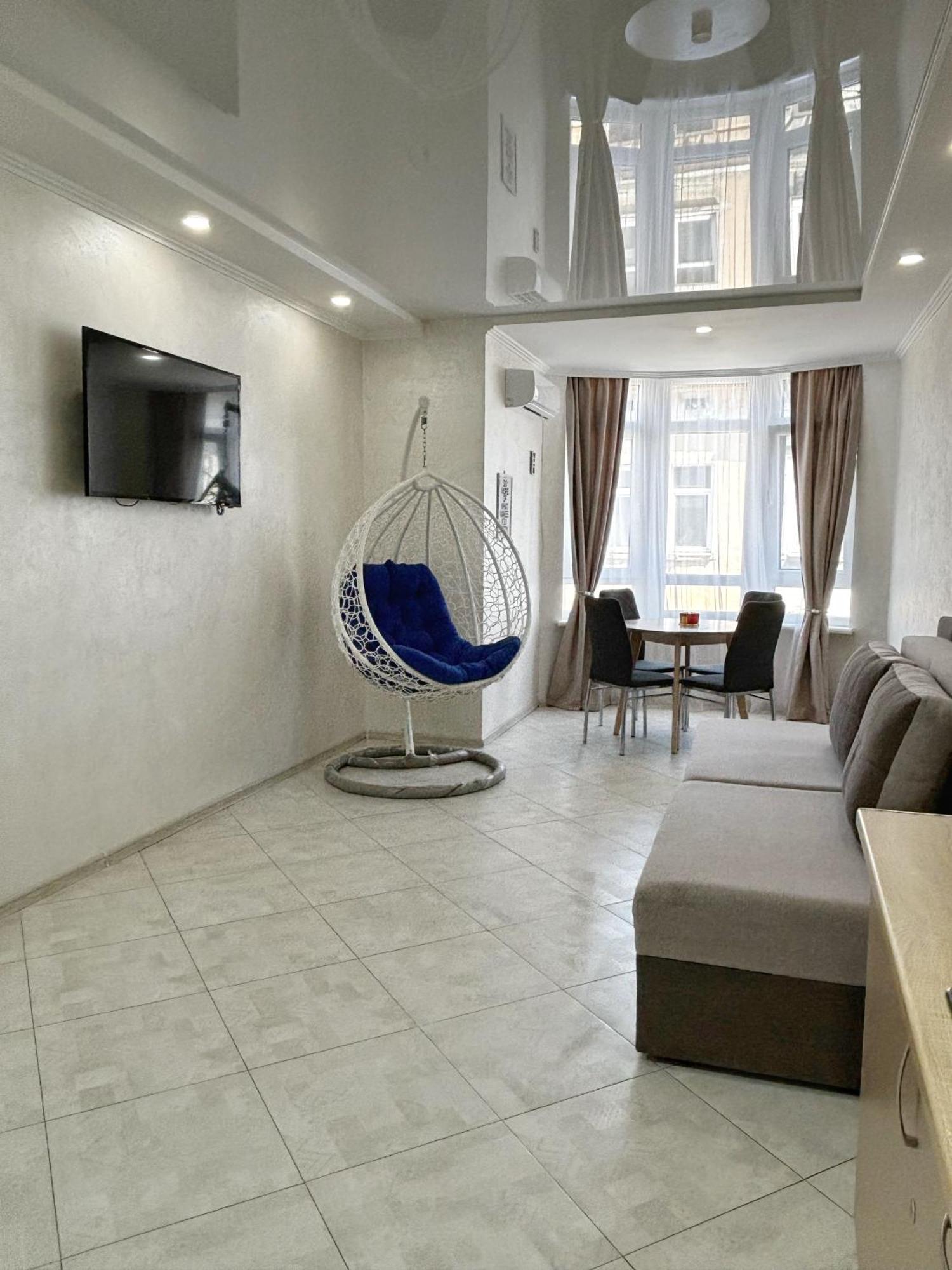 Apartment In Khmelnytsky Street 리비프 외부 사진