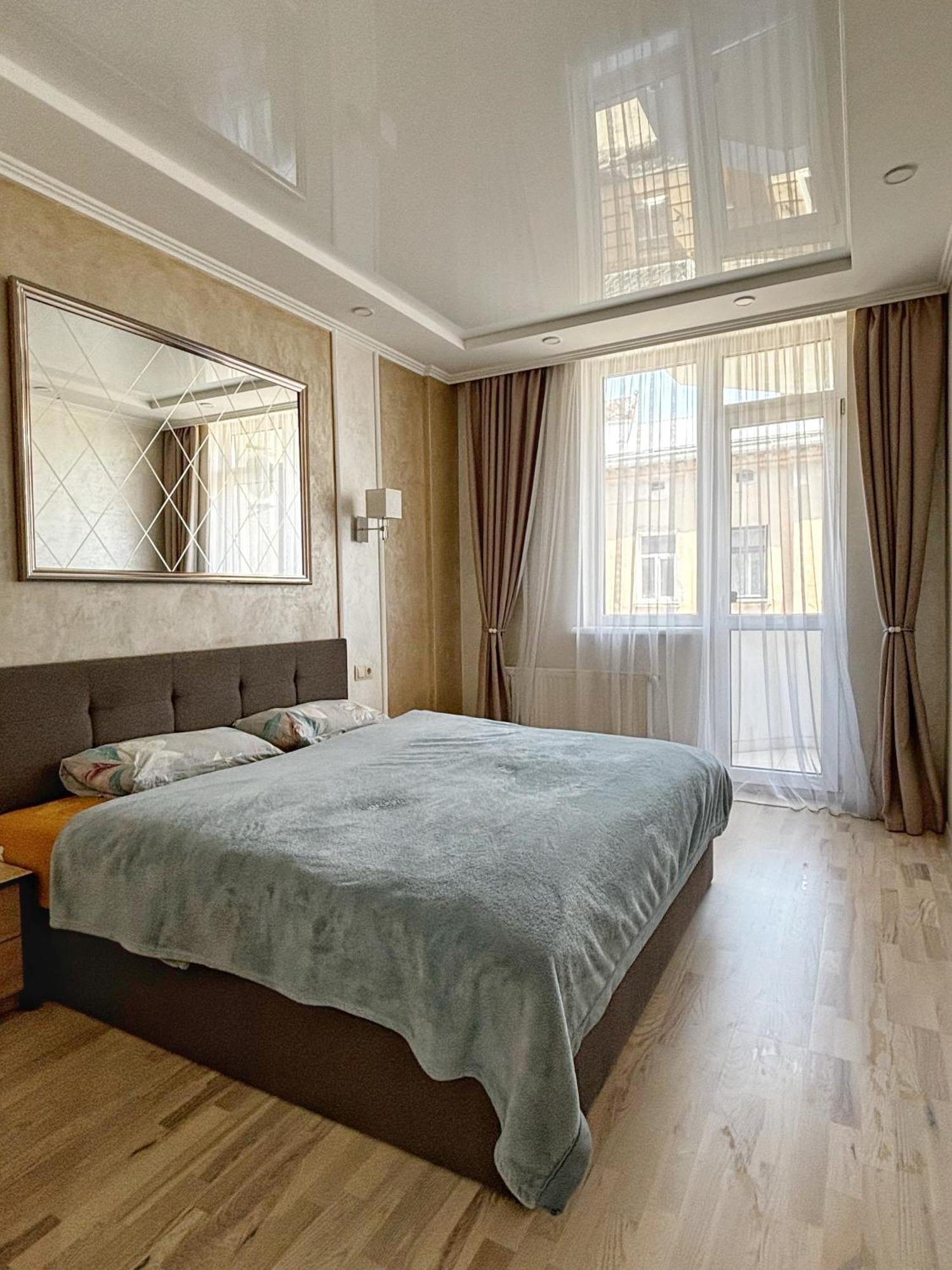 Apartment In Khmelnytsky Street 리비프 외부 사진